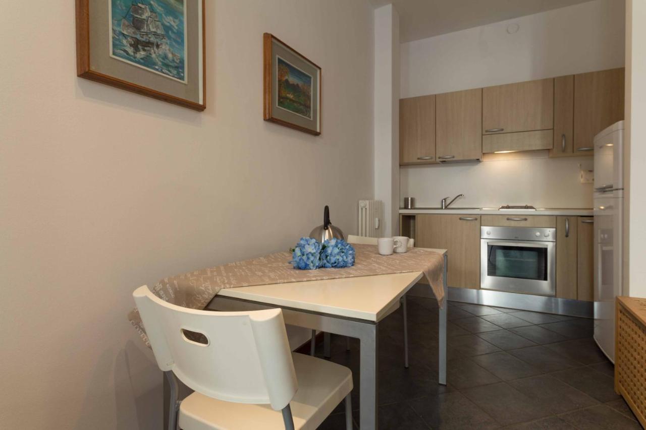 Galleria Roma Apartment - Affitti Brevi Italia Леко Екстериор снимка