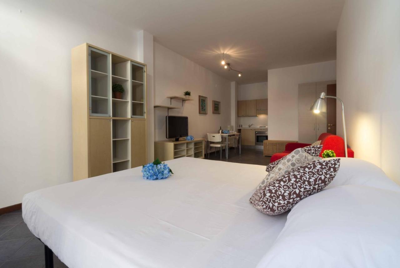 Galleria Roma Apartment - Affitti Brevi Italia Леко Екстериор снимка