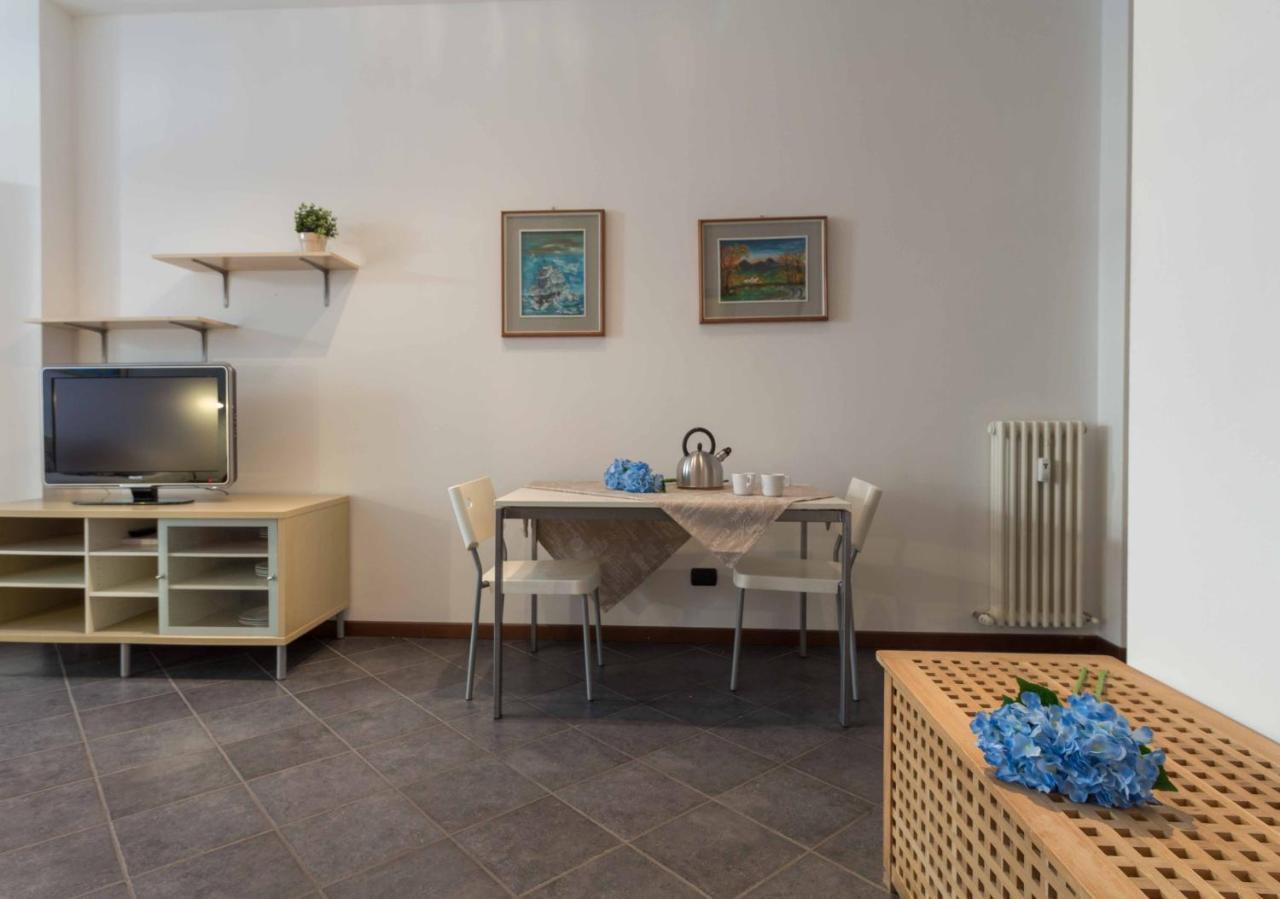 Galleria Roma Apartment - Affitti Brevi Italia Леко Екстериор снимка
