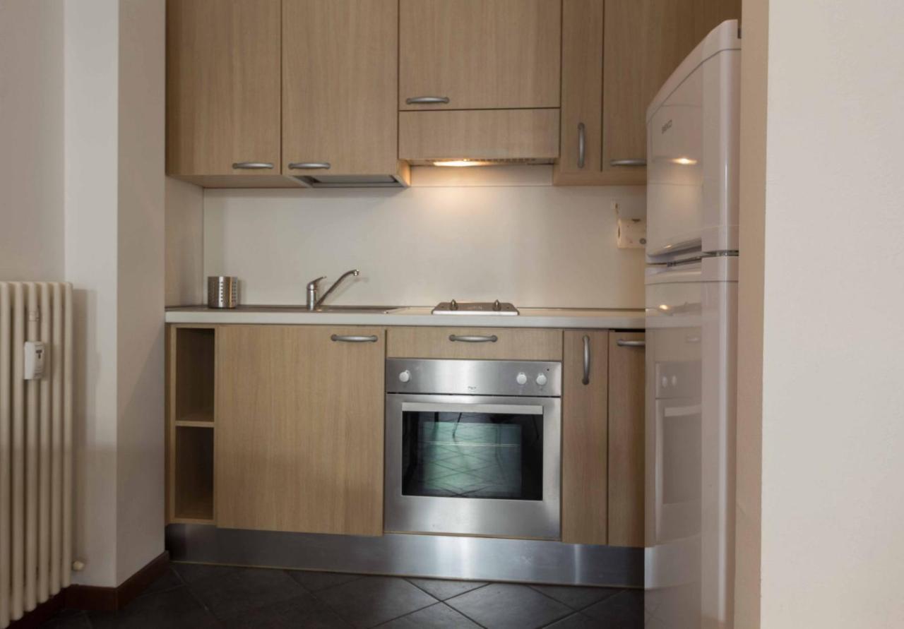 Galleria Roma Apartment - Affitti Brevi Italia Леко Екстериор снимка