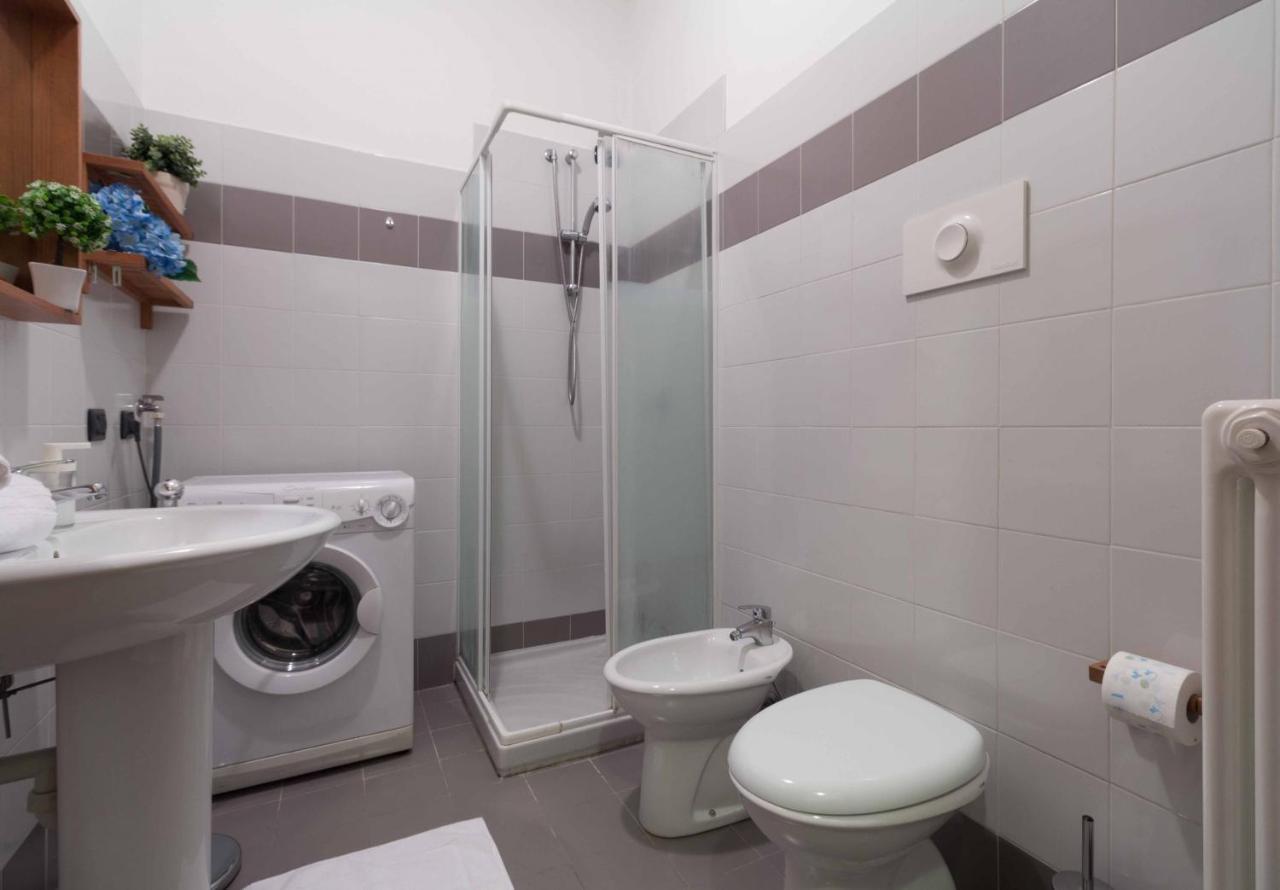 Galleria Roma Apartment - Affitti Brevi Italia Леко Екстериор снимка