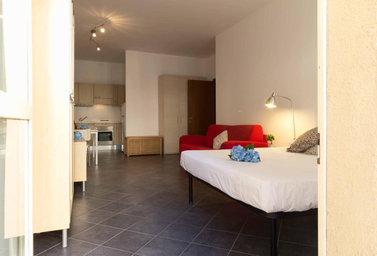 Galleria Roma Apartment - Affitti Brevi Italia Леко Екстериор снимка