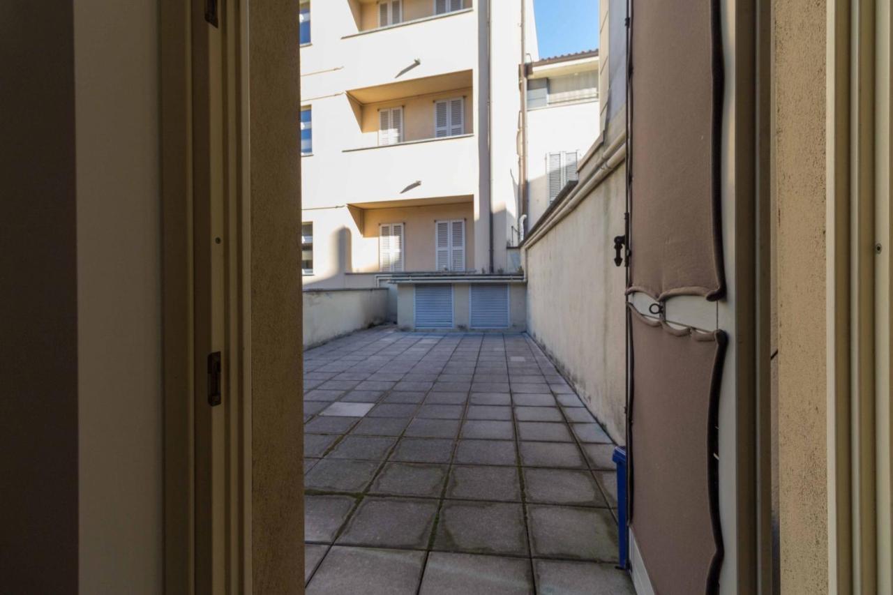 Galleria Roma Apartment - Affitti Brevi Italia Леко Екстериор снимка
